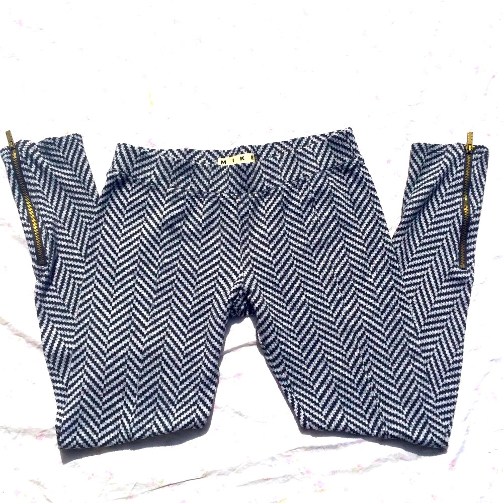 MIKE GONZALEZ LEGGINGS SIZE M